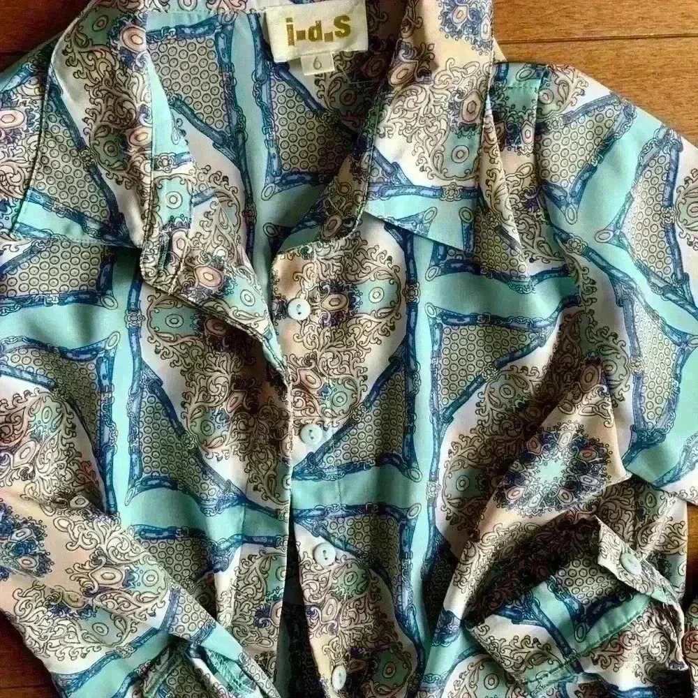 I.D.S. | Vintage  paisley blue white orange pattern button down size 6 (small) - Picture 3 of 4
